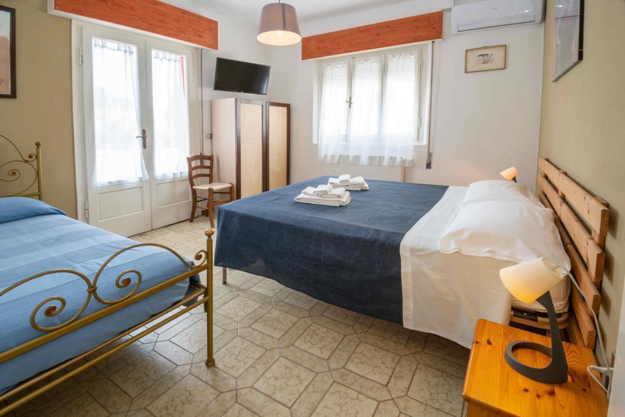 La Villa チェルヴィア エクステリア 写真