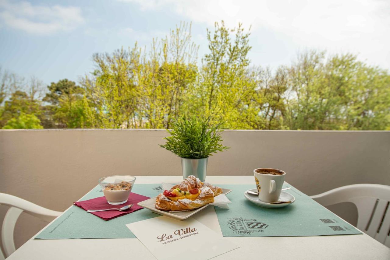 La Villa チェルヴィア エクステリア 写真