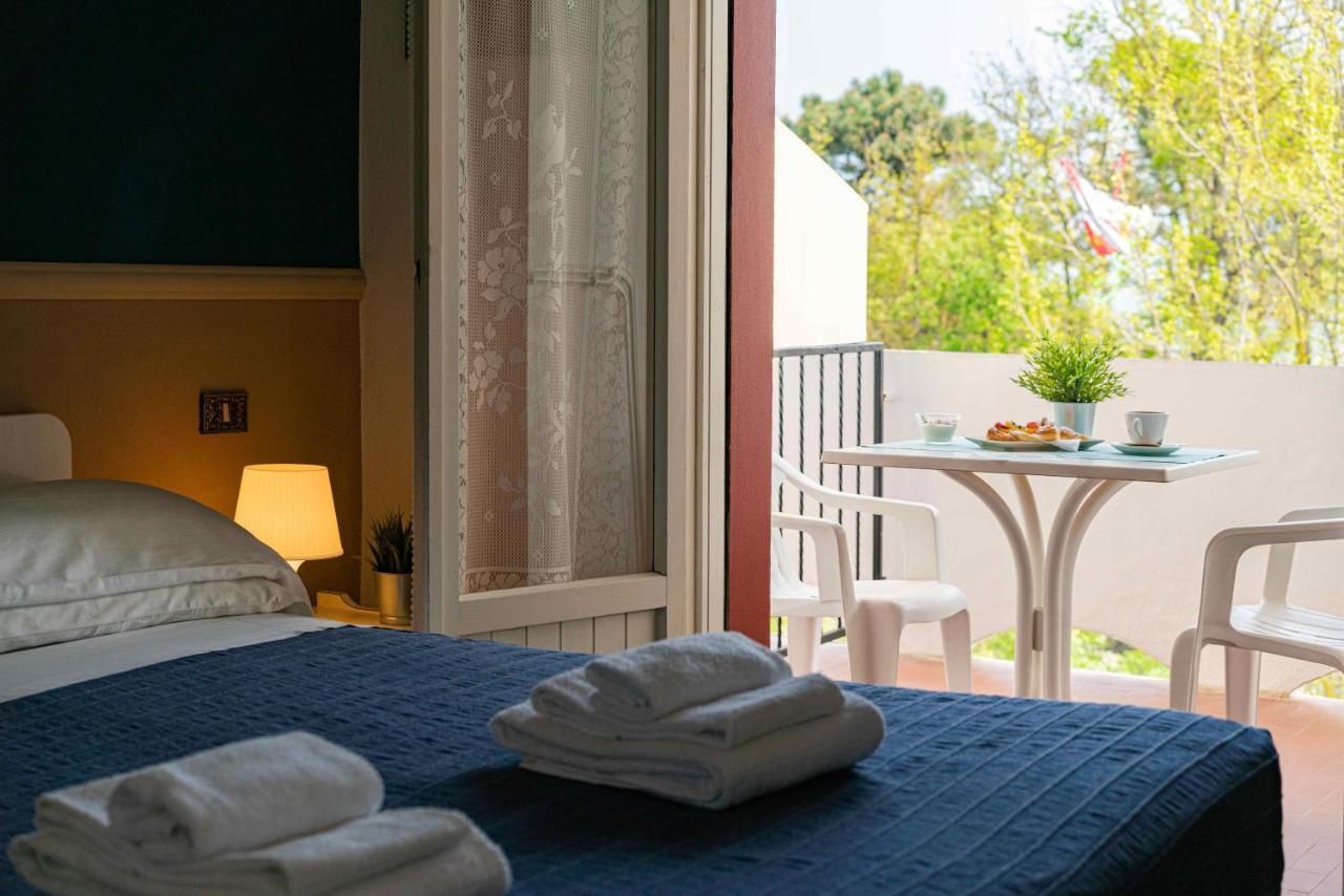 La Villa チェルヴィア エクステリア 写真