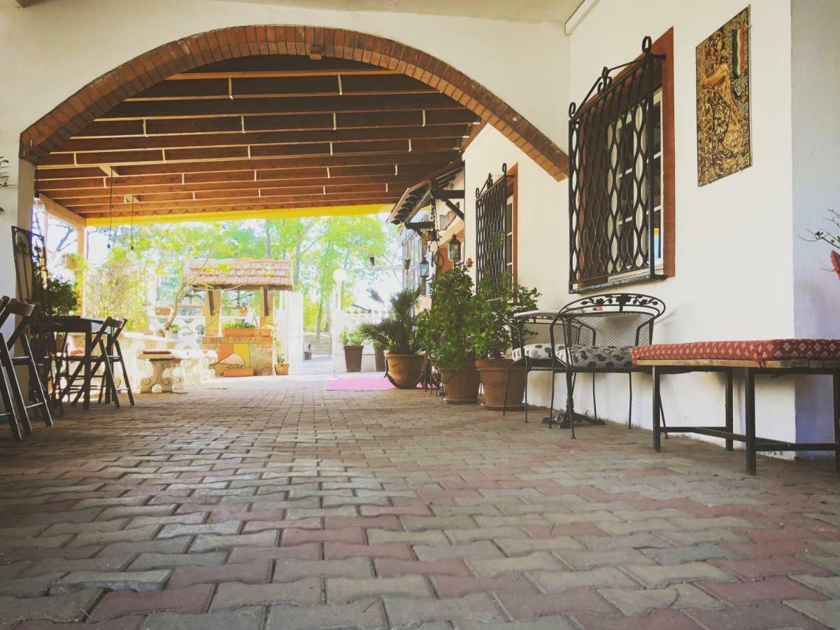 La Villa チェルヴィア エクステリア 写真