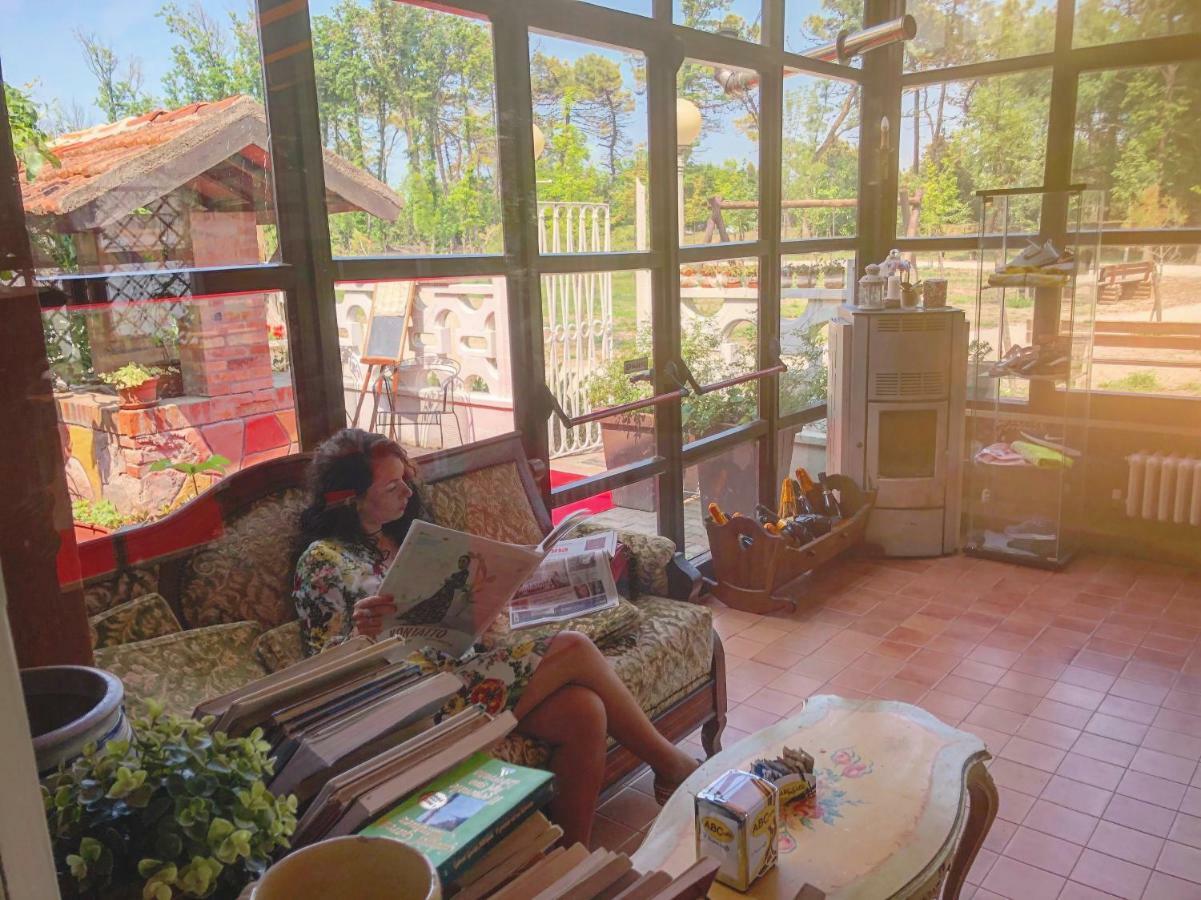 La Villa チェルヴィア エクステリア 写真